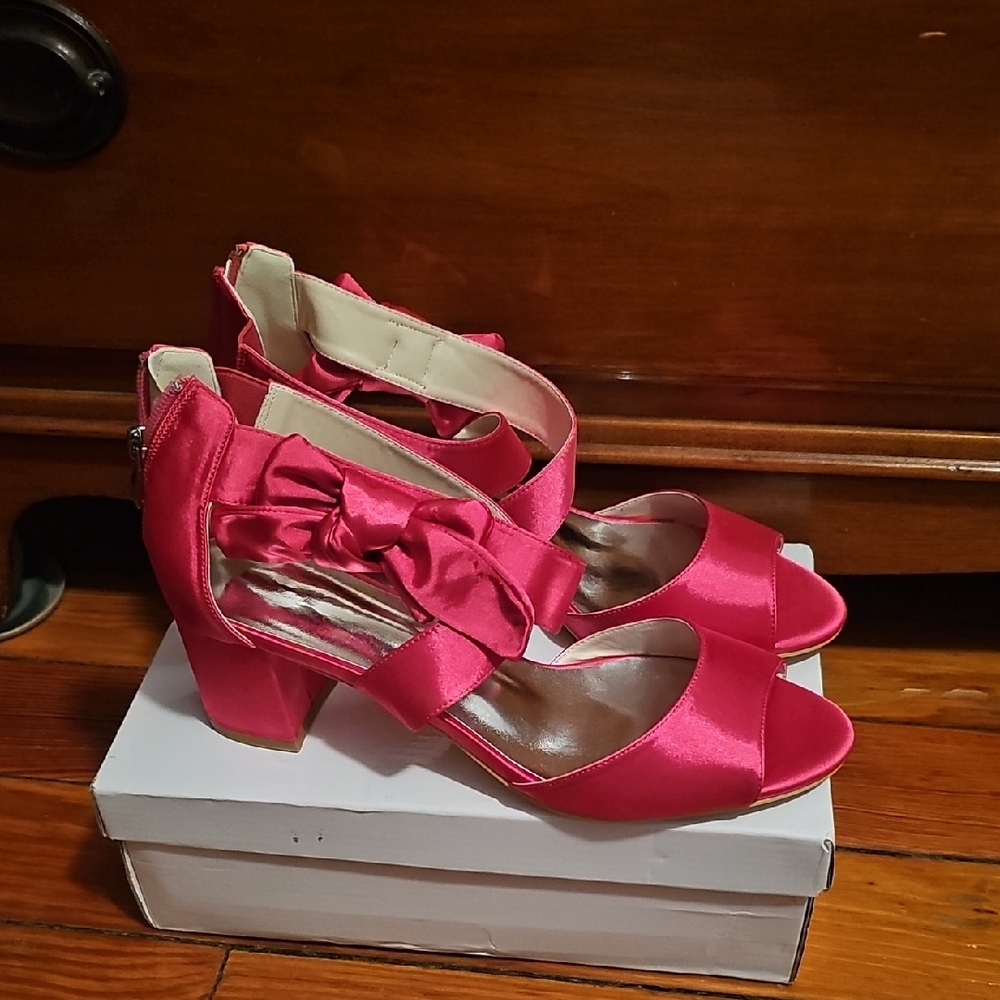 Elegant Pink Satin Heels
